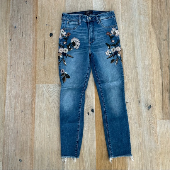 Abercrombie & Fitch Denim - Abercrombie & Fitch High Rise Super Skinny Jeans Sz 27
